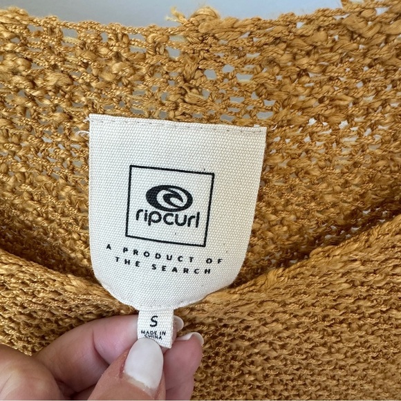 Rip Curl Mustard Crew Neck Sweater with Ribbed Texture Size Small - Picture 5 of 9